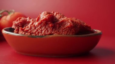 olgunlaşmış domates salça