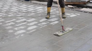 İstanbul 'da kaldırım inşaatı yapılıyor. 