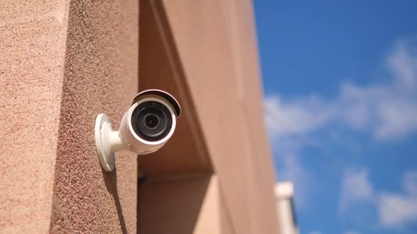 Cctv Güvenlik Kamerası Açık Havada Çalışıyor — Stok video