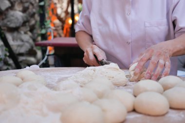  Ekmek ya da pizza için taze çiğ hamur 