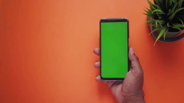 Top View Young Man Hand Using Smart Phone Green Screen — Stockvideo