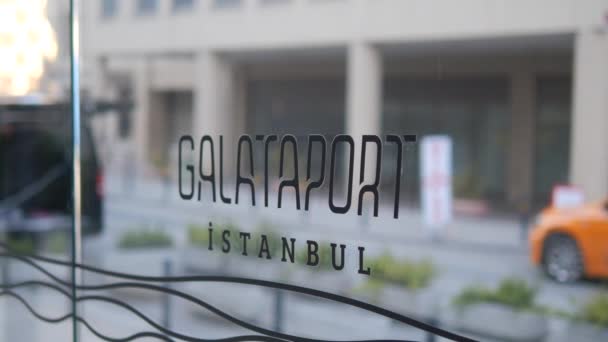 Τουρκία Istanbul Ιούνιος 2023 Galataport Κείμενο Και Τεράστιο Κρουαζιερόπλοιο — Αρχείο Βίντεο