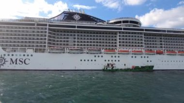 Türkiye istanbul 19 Haziran 2023. COSTA VENEZIA yolcu gemisi Galataport, İstanbul,