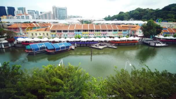 Singapore Maggio 2022 Paesaggio Paesaggistico Clarke Quay Con Bumboats Attraccata — Video Stock