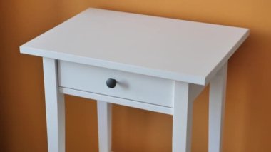 men stealing wallet from a drawer ,