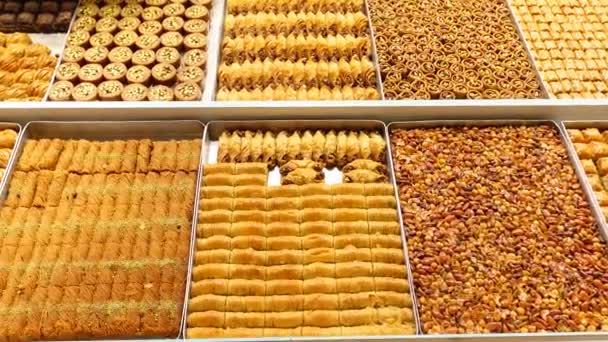 Türkisches Dessert Baklava Das Geschäft Verkauft Wird — Stockvideo