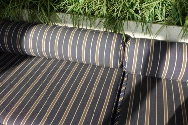 Modern oturma grubu oturma odası evde yastıklar.