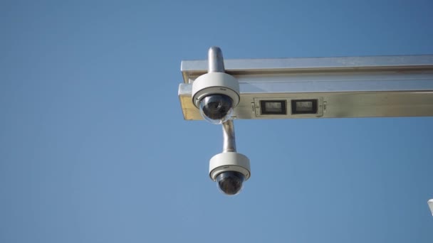 Cctv Security Camera Operating Outdoor — Vídeos de Stock