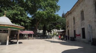 İstanbul 'daki Eyüp Sultan Camii' nin içi
