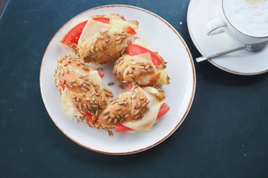 Türk Çöreği Simit masada ,