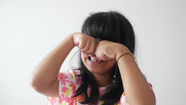 Seorang Gadis Anak Yang Sedih Menangis — Stok Video