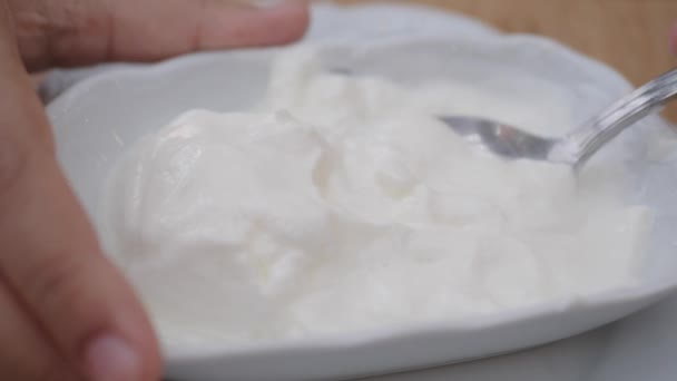 Čerstvý Jogurt Misce Stole — Stock video