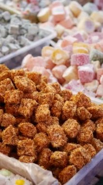 Türk usulü tatlı Türk lokumu pazarda satılıyor. Yüksek kalite fotoğraf