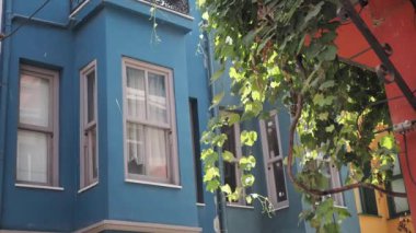 İstanbul, Balat 'ta renkli evler