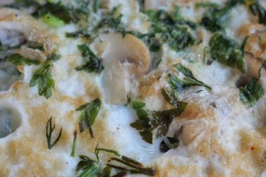 Sebzeli yumurta omleti. .