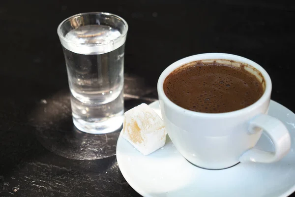 Kopp Turkiskt Kaffe Bordet Stockbild