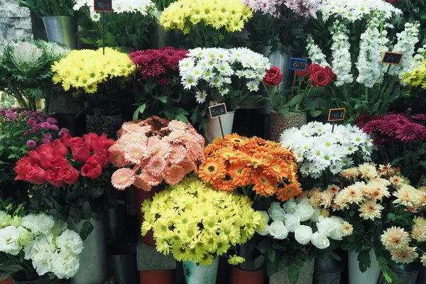 flower shop in istanbul, flower display for selling at street shop