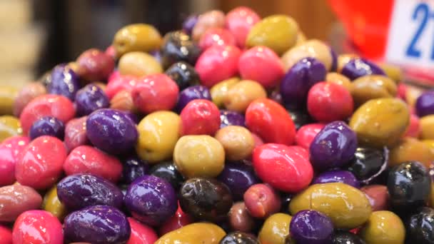 Mixed Green Yellow Purple Red Color Olive — Stock Video