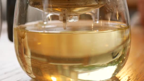 Lemon Tea Transparent Jar Table — Stock Video