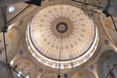 İstanbul 'daki Eyüp Sultan Camii' nin içi