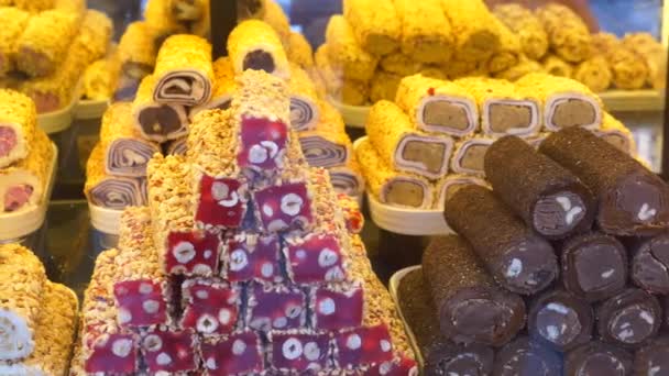 Turecki Tradycyjny Słodki Turecki Zachwyt Sprzedawany Rynku Wysokiej Jakości Zdjęcie — Wideo stockowe