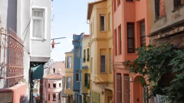 İstanbul, Balat 'ta renkli evler