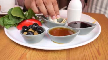 Türk Kahvaltısı Masada Sunuldu .