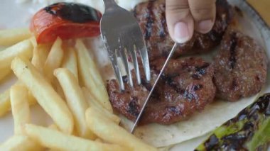 Geleneksel Türk Mutfağı Köftesi Akhisar Kofte. Yüksek kalite fotoğraf