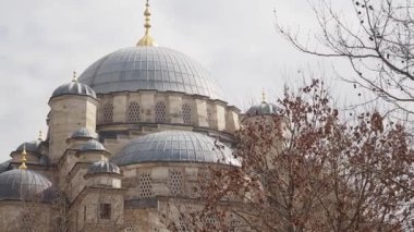 Süleyman Camii, İstanbul 'da Osmanlı İmparatorluğu' na bağlı bir camidir.