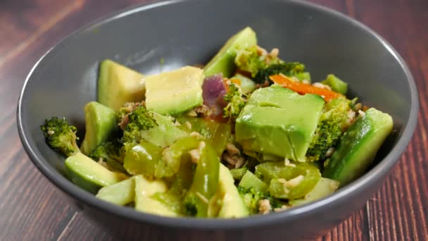 Spoon Pick Avocado Salad Table — Stock Video