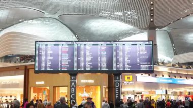 Türkiye istanbul 18 Ocak 2024. Havaalanına varış ve varış panosu.