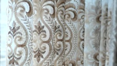 Temiz kumaş perdesini kapat.