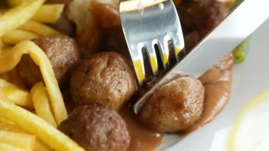 Türkiye Köfteleri 'ne yakın plan ,