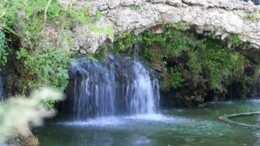  Şelale Doğal bir parkta 