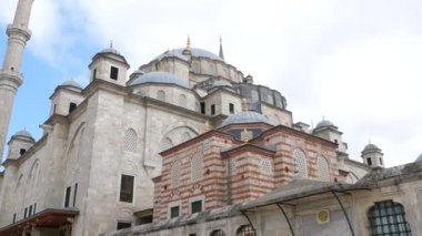 Süleyman Camii, İstanbul 'da Osmanlı İmparatorluğu' na bağlı bir camidir.
