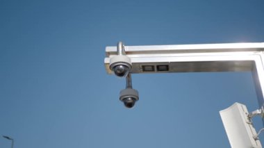 Güvenlik kamerası sokakta Close-Up