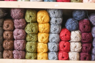 Örgü ipliği el yapımı kış giysileri için.