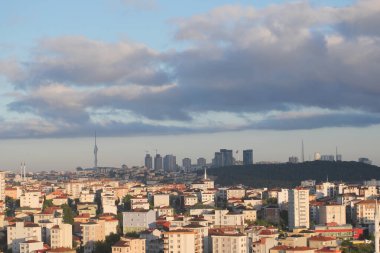 Hindi İstanbul 17 Haziran 2023. İstanbul 'daki Kucuk Camlica TV Radyo Kulesi.
