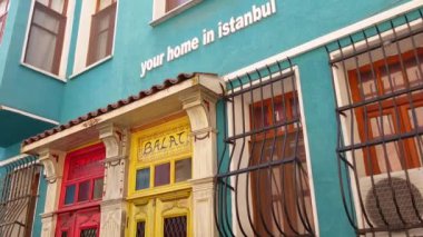 İstanbul, Balat 'ta renkli evler