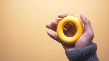 El ve Parmak Güçlendirici Egzersizleri .