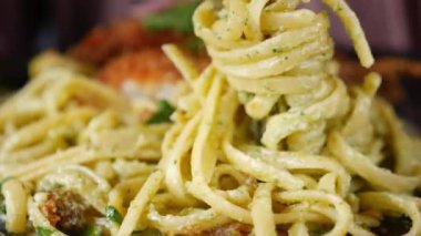  Charming İtalyan Lokantası 'nda Spagetti ile Yakın Çekim.