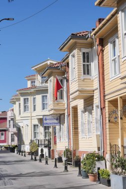 İstanbul 'un Eyupsultan ilçesinde renkli evler