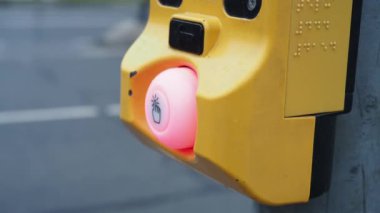 Geçiş sinyal düğmesini kapat .