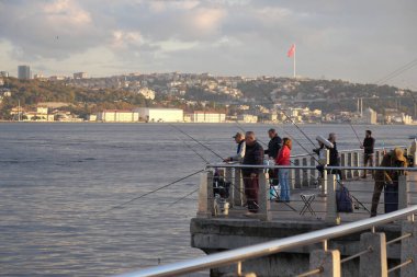 Çubuklu balıkçı, makaralı makaralı emunonu. 