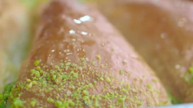 Türk tatlı Baklava bir plaka üzerinde .