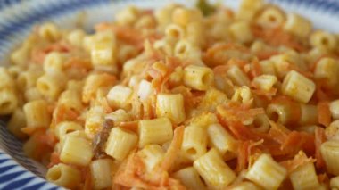 Kasede makarna salatası