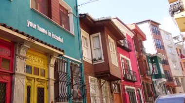 İstanbul, Balat 'ta renkli evler