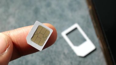 SIM kartların mobil bağlantıyı ve iletişimi nasıl sağladığını öğrenin.