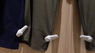 Pıhtılaşma mağazasındaki bir giysinin güvenlik alarmı. ,