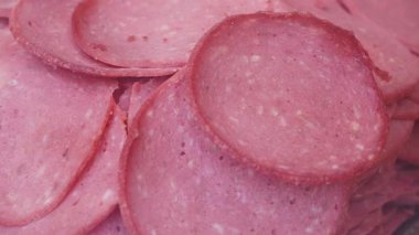 Pembe İşlenmiş Et Dilimlerinin Yakın Çekim Görüntüsü,